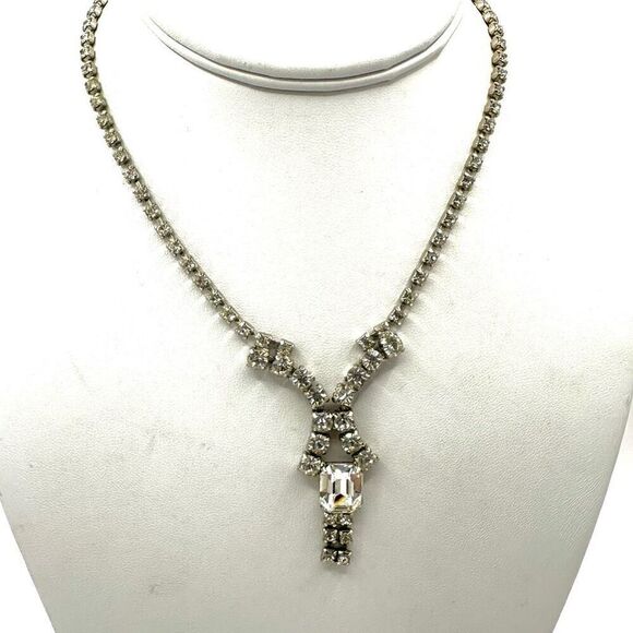 Rhinestone necklace - Picture 1 of 9